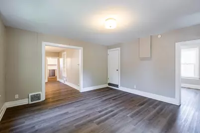 1512  Charles St, La Crosse, WI 54603 - Photo 5