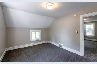 1512  Charles St, La Crosse, WI 54603 - Photo 15