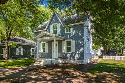 1512  Charles St, La Crosse, WI 54603 - Photo 3