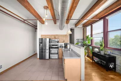 215 W Maple St #311, Milwaukee, WI 53204 - Photo 5