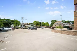 215 W Maple St, Milwaukee, WI 53204 - Photo 25