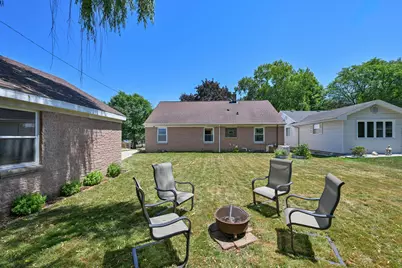 559 N 93rd St, Milwaukee, WI 53226 - Photo 31