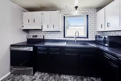 3520  88th St, Kenosha, WI 53142 - Photo 9