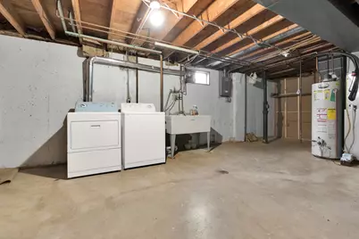 5704  Bradford Ave, Racine, WI 53406 - Photo 15