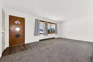 5704 Bradford Ave, Racine, WI 53406 - Photo 7