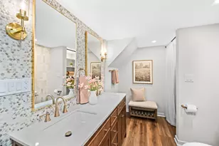 2460 N 95th St, Wauwatosa, WI 53226 - Photo 29