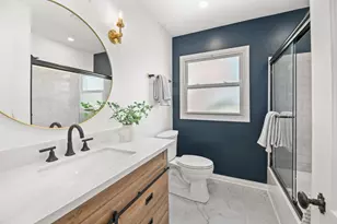 2460 N 95th St, Wauwatosa, WI 53226 - Photo 21