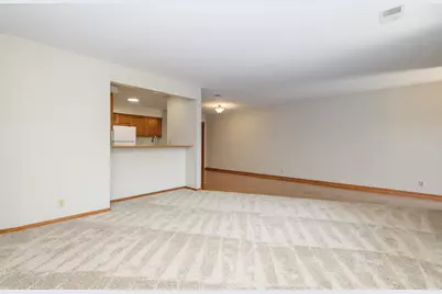 859  Quinlan Dr #A, Pewaukee, WI 53072 - Photo 9