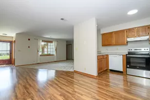 859 Quinlan Dr, Pewaukee, WI 53072 - Photo 1