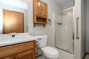 859 Quinlan Dr, Pewaukee, WI 53072 - Photo 17
