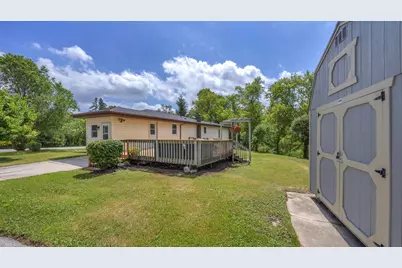 200  Lake St, Cascade, WI 53011 - Photo 25