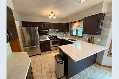 57  Westfield Cir, Fond du Lac, WI 54935 - Photo 3