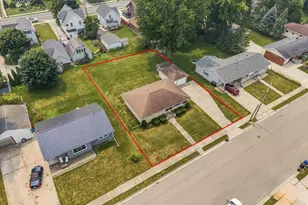 809 New York Ave, Oostburg, WI 53070 - Photo 23