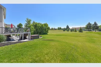 N66W15735  Fox  Meadow Dr, Menomonee Falls, WI 53051 - Photo 47