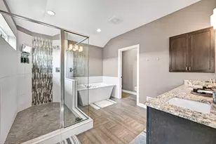 N66W15735 Fox Meadow Dr, Menomonee Falls, WI 53051 - Photo 23