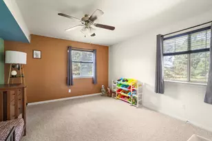 N110W17155 Ashbury Ln, Germantown, WI 53022 - Photo 13