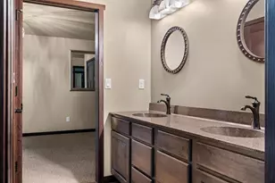 W25377 Park Rd, Trempealeau, WI 54661 - Photo 33