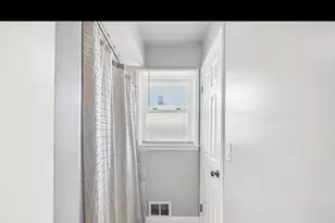 3940 Lasalle St, Racine, WI 53402 - Photo 17