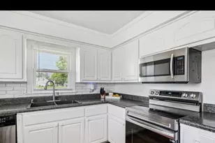 3940 Lasalle St, Racine, WI 53402 - Photo 11