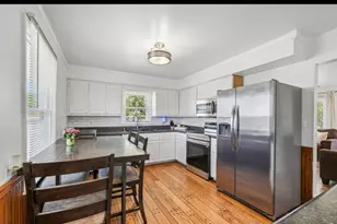 3940 Lasalle St, Racine, WI 53402 - Photo 7