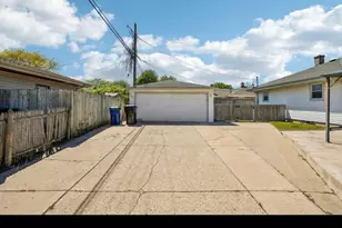 3940 Lasalle St, Racine, WI 53402 - Photo 25
