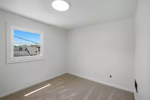 2118 S 68th St, West Allis, WI 53219 - Photo 17