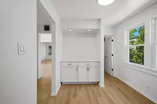 2118 S 68th St, West Allis, WI 53219 - Photo 9