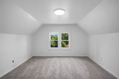 2118 S 68th St, West Allis, WI 53219 - Photo 21