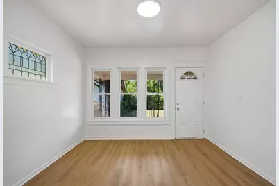 2118 S 68th St, West Allis, WI 53219 - Photo 5