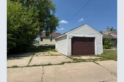 4266 N 64th St, Milwaukee, WI 53216 - Photo 9