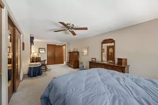 2205 Cottage Ct, Waukesha, WI 53188 - Photo 25