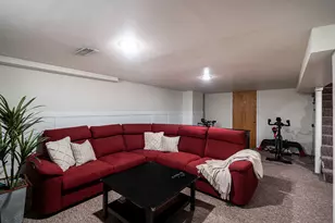 9420 W St Paul Ave, Milwaukee, WI 53226 - Photo 37