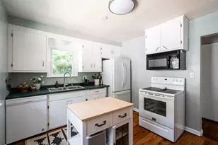 9420 W St Paul Ave, Milwaukee, WI 53226 - Photo 17