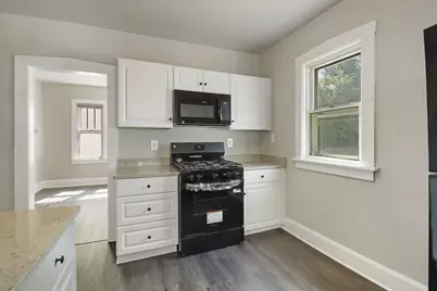 2101  74th St, Kenosha, WI 53143 - Photo 7