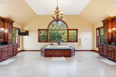 9010 N Upper River Ct, River Hills, WI 53217 - Photo 81