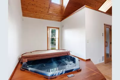 9010 N Upper River Ct, River Hills, WI 53217 - Photo 67