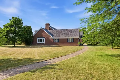 9010 N Upper River Ct, River Hills, WI 53217 - Photo 127