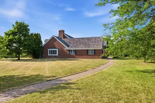 9010 N Upper River Ct, River Hills, WI 53217 - Photo 127