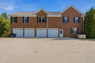 9010 N Upper River Ct, River Hills, WI 53217 - Photo 107