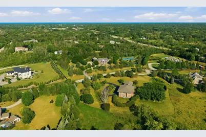 9010 N Upper River Ct, River Hills, WI 53217 - Photo 19