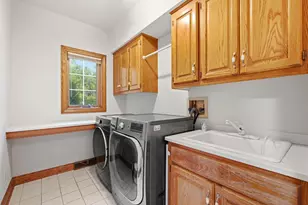 9010 N Upper River Ct, River Hills, WI 53217 - Photo 73
