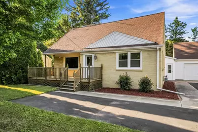 1416 W Washington Ave, Cleveland, WI 53015 - Photo 1