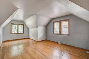 2571 N 62nd St, Wauwatosa, WI 53213 - Photo 9