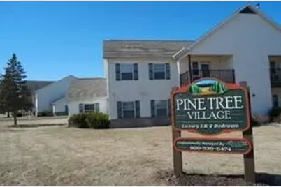 394  Pine Tree Dr, Fond du Lac, WI 54935 - Photo 1