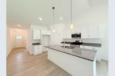 1569  Meadowview Ct, Whitewater, WI 53190 - Photo 3