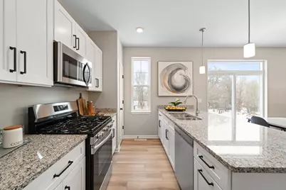 1567  Meadowview Ct, Whitewater, WI 53190 - Photo 5