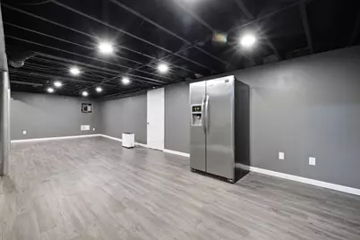 1429 W Homestead Trl, Mequon, WI 53092 - Photo 21