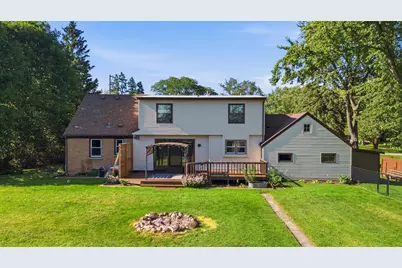 1429 W Homestead Trl, Mequon, WI 53092 - Photo 25