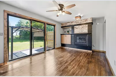 1429 W Homestead Trl, Mequon, WI 53092 - Photo 7
