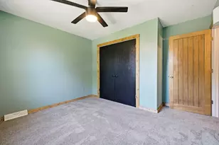 1429 W Homestead Trail, Mequon, WI 53092 - Photo 15